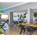 Acem Hotel