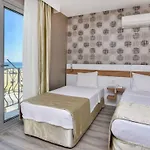 Acem Hotel Ayvalı